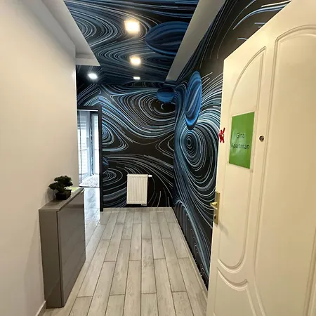 Apartament Gina Debreţin